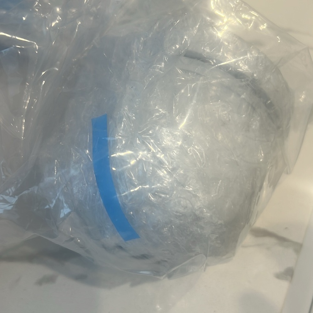 New in box Clearly water pitcher with filter and flushing bag - Picture 6 of 7